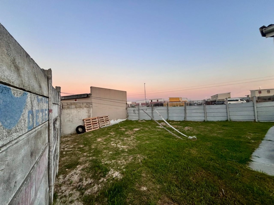 2 Bedroom Property for Sale in Hillcrest Heights Western Cape